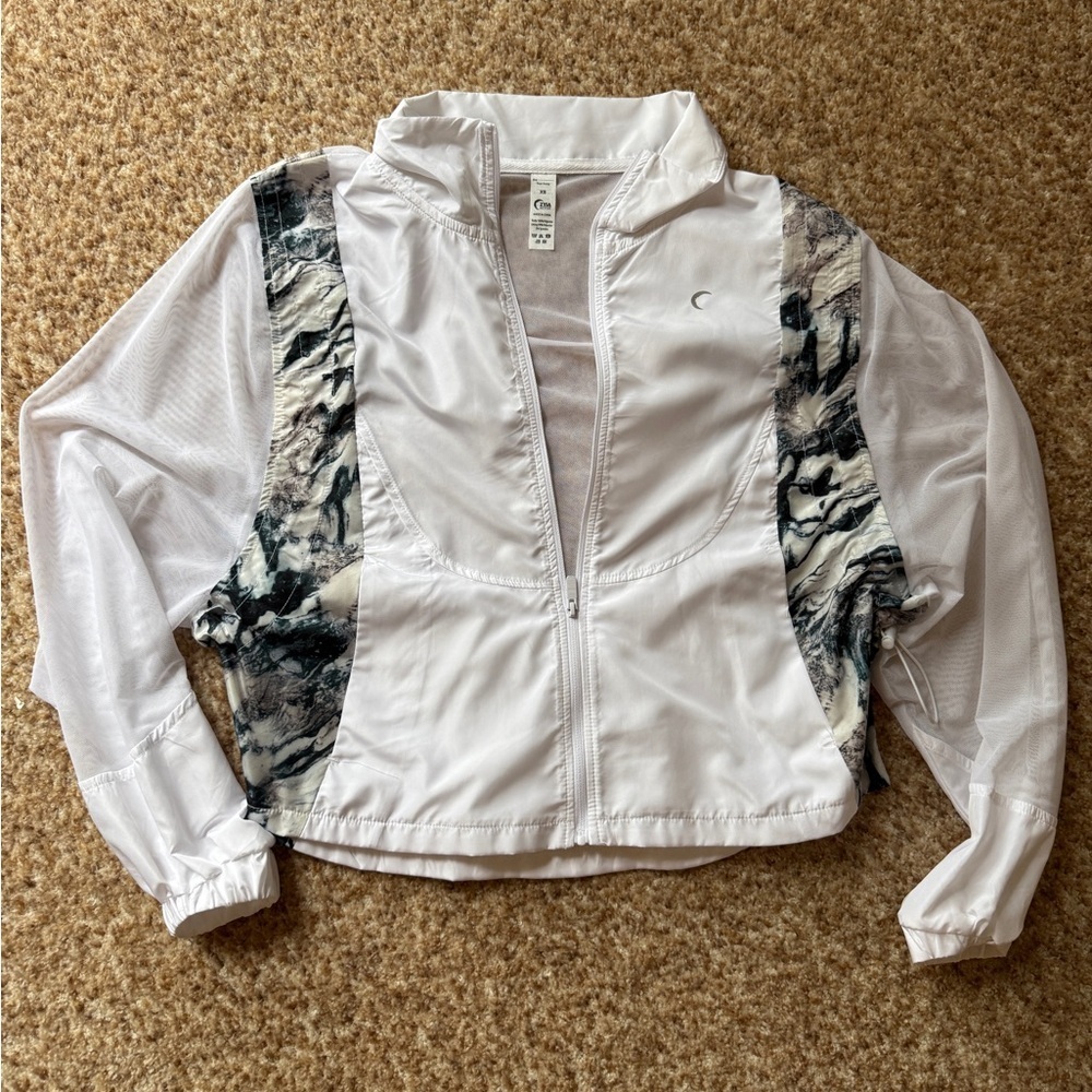 NWOT ZYIA White and Gray Bomber Jacket - Picture 1 of 3